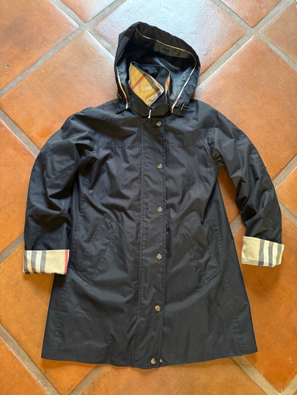 Burberry Women's Hooded Raincoat Jacket in Black